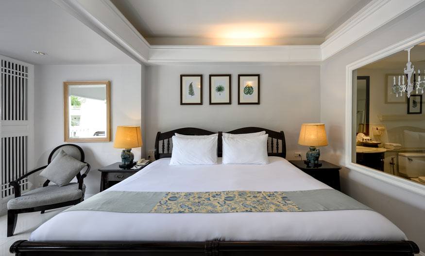 The ULTIMATE Sea View resort experience with Sunken Lounges and Shallow Infinity Terrace Pools